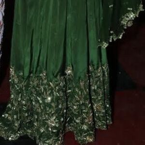 Mehndi lehnga